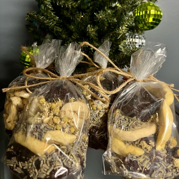 5-Pack Lavender Berry Bliss Simmer Pot: Festive Aromatherapy Set - Picture 2 of 2